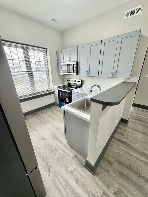 620 Price St - Photo 2 of 8