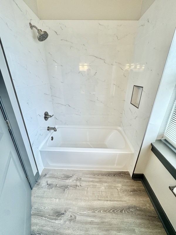 620 Price St - Photo 6 of 8