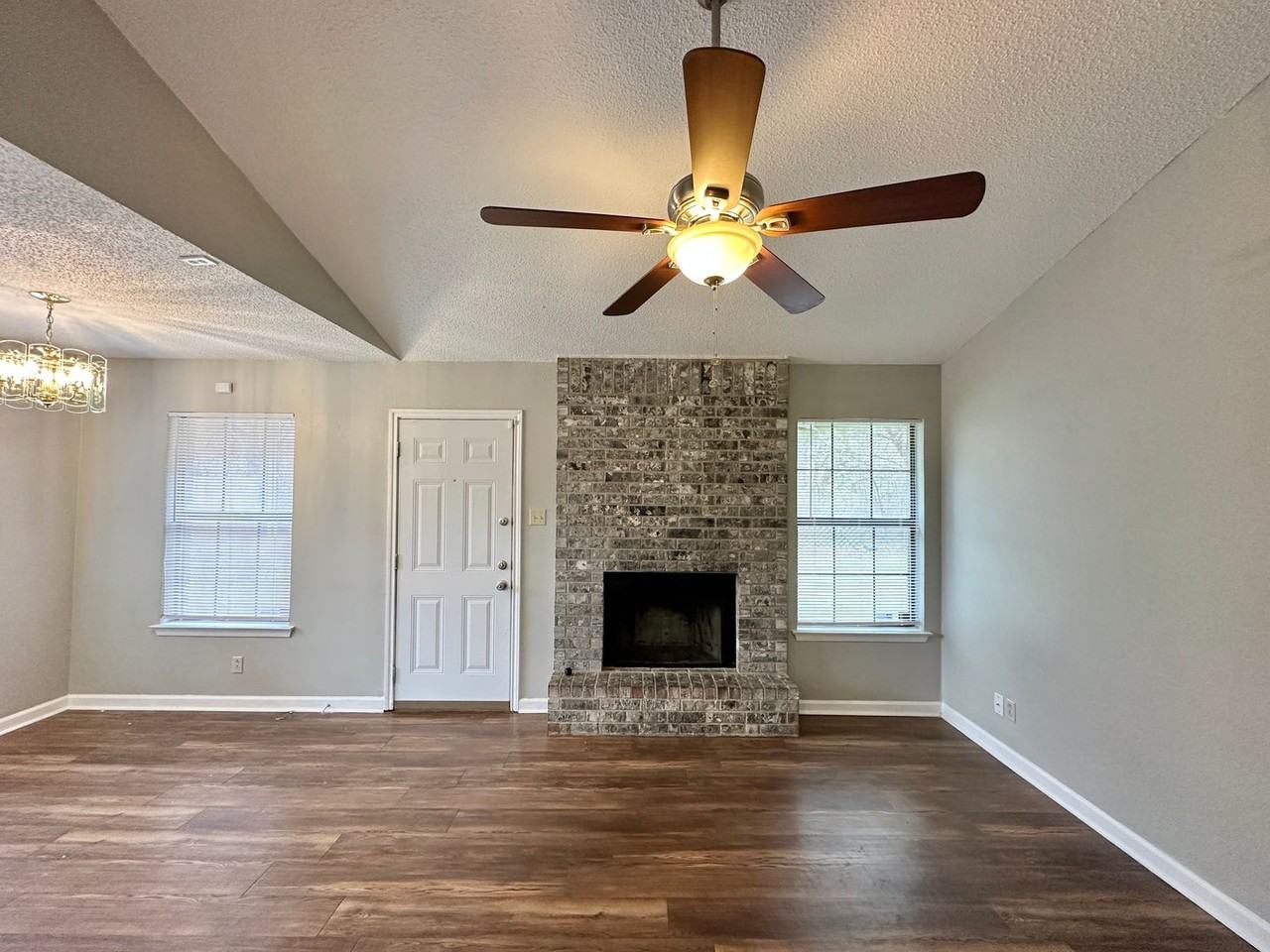 2116 Schwertner Dr - Photo 3 of 24
