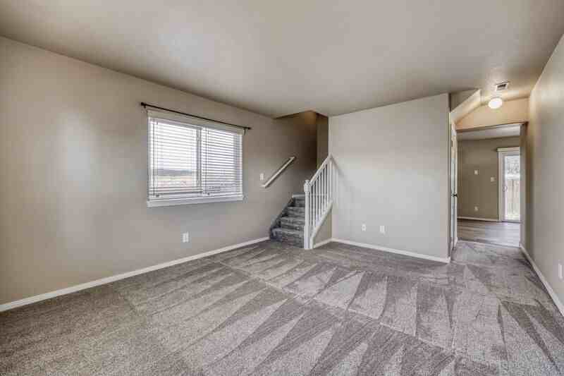 779 Century Ln - Photo 5 of 17