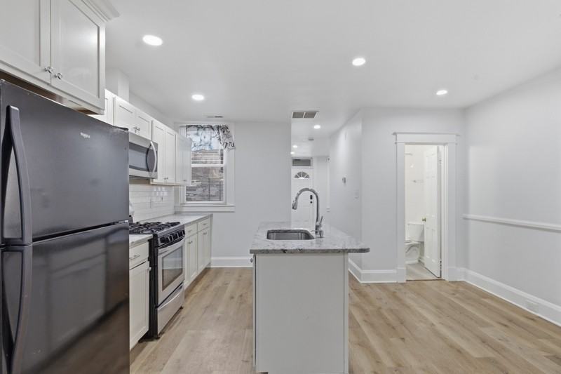 5414 Belair Rd - Photo 4 of 23