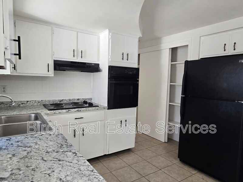 5052 Cougar Loop - Photo 7 of 21