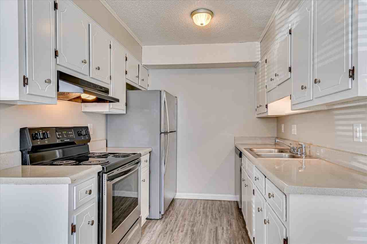 Chalet North Court - Photo 3 of 9