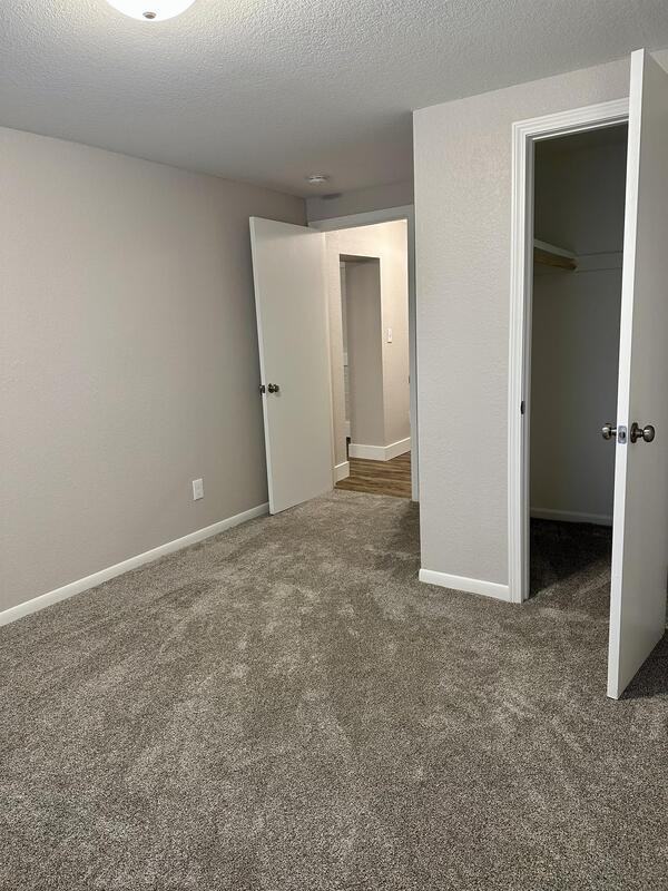 1231 Ohio St - Photo 7 of 12