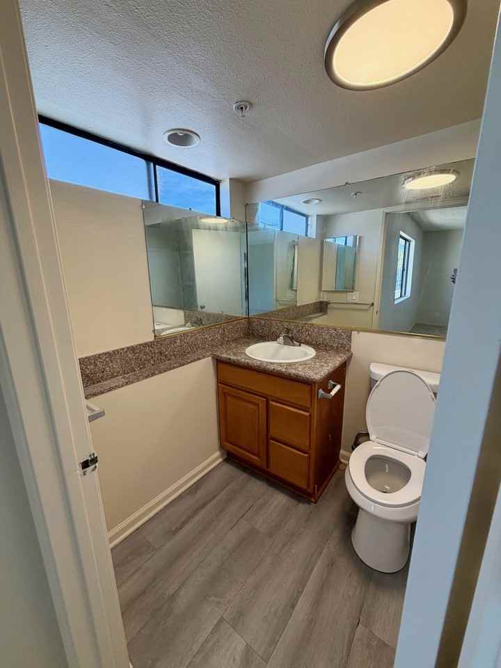 1425 BANK STREET (535) - Photo 7 of 11