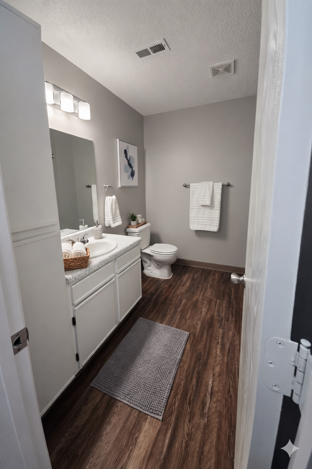 Country Walk Apartments - Photo 6 of 25
