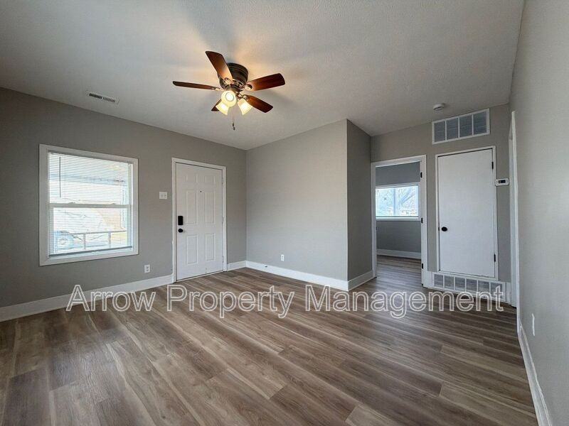 4825 Fremont St - Photo 2 of 17