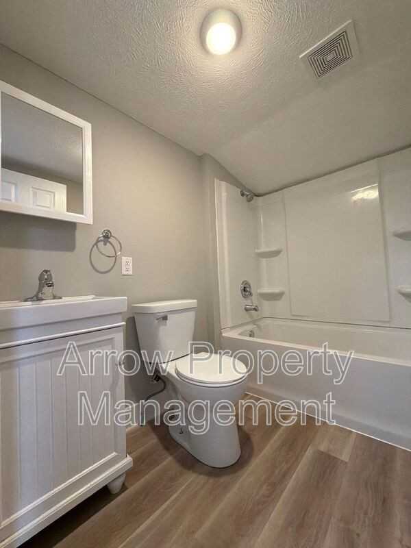4825 Fremont St - Photo 7 of 17