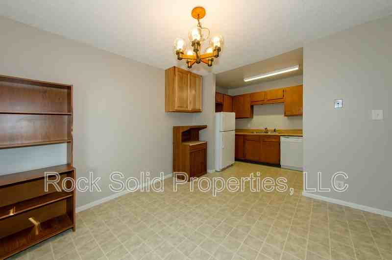 714 Dell Range Blvd - Photo 6 of 27