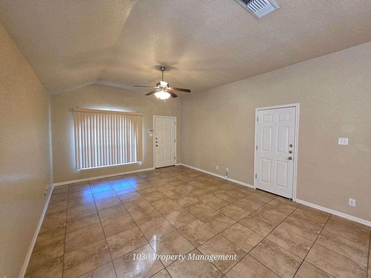 5804 Aquarius Dr Apt B - Photo 4 of 24