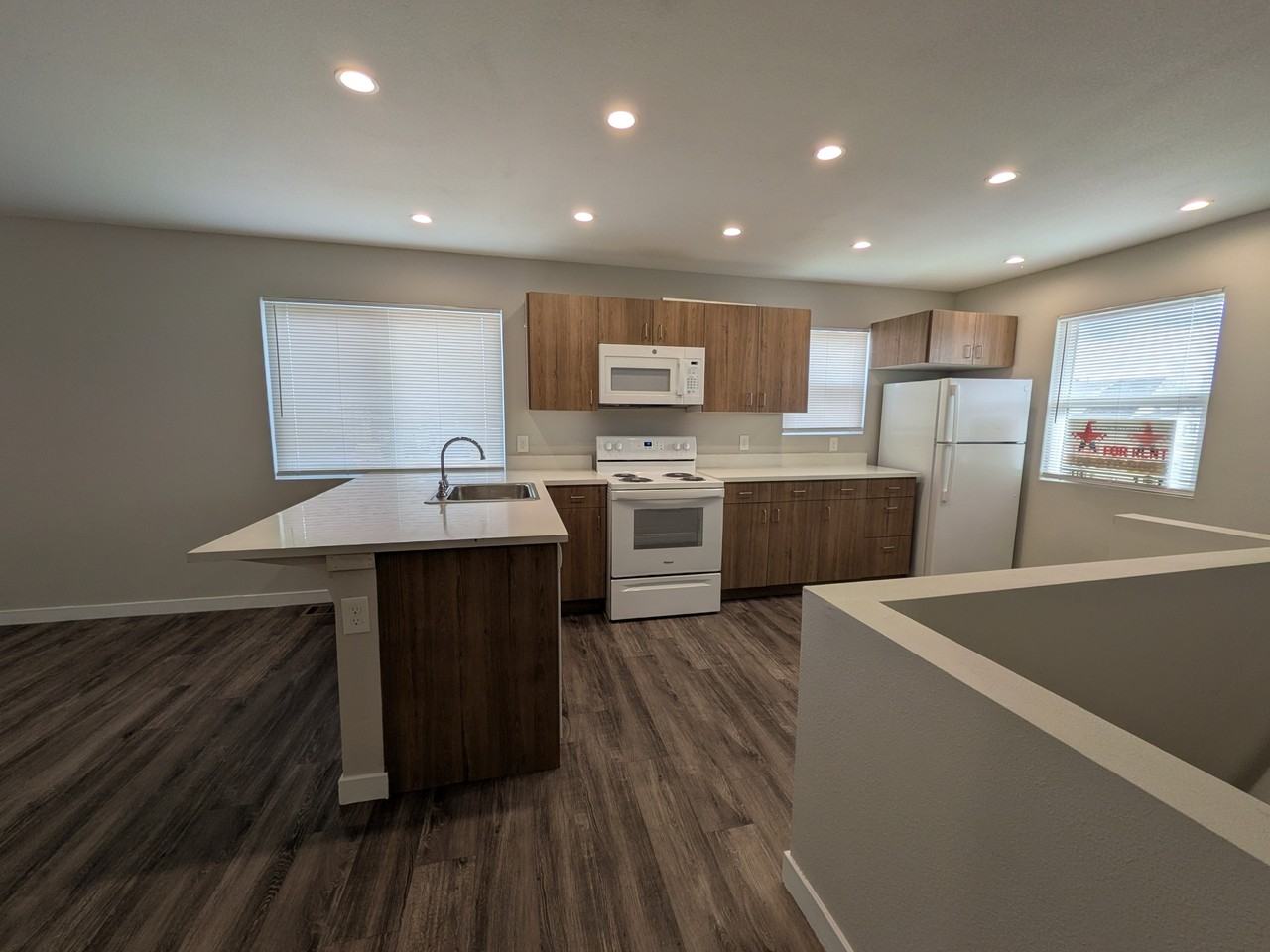 301 North 5th Avenue - Photo 2 of 40