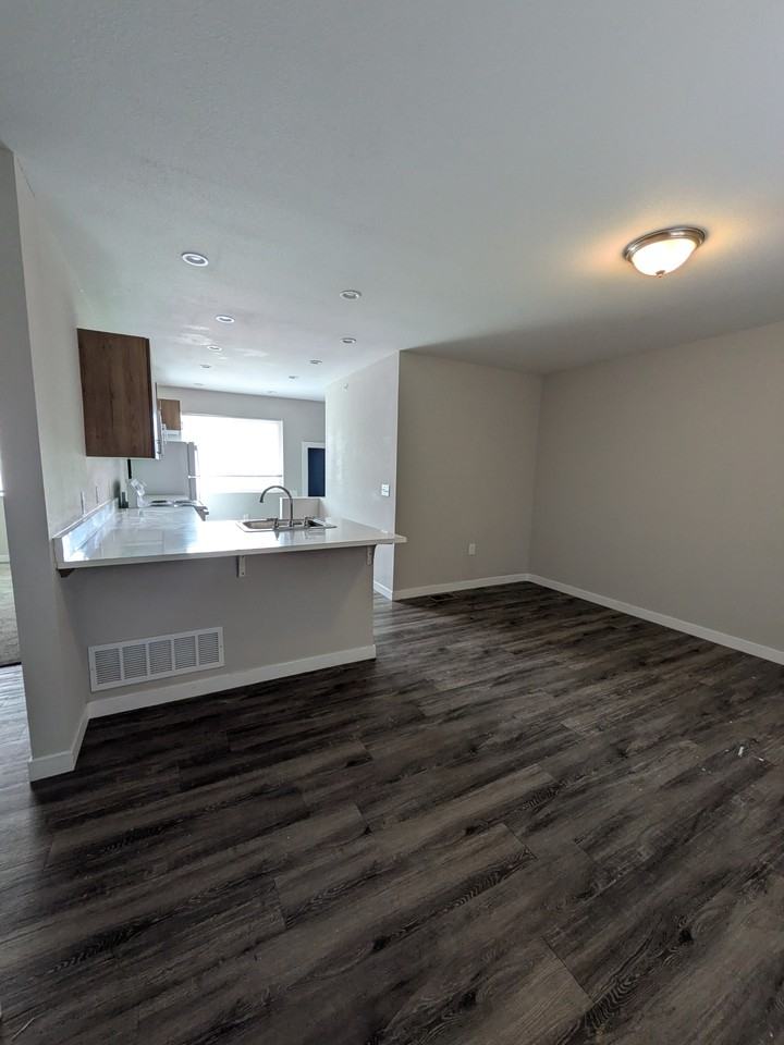 301 North 5th Avenue - Photo 2 of 20