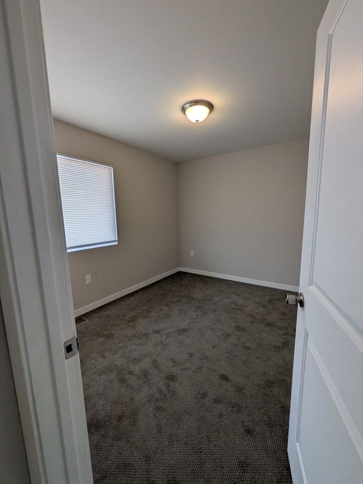301 North 5th Avenue - Photo 3 of 20