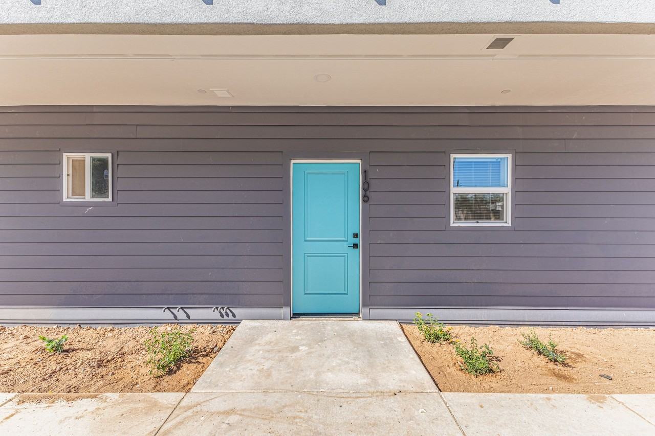 1435 E Taylor Street - Photo 5 of 39