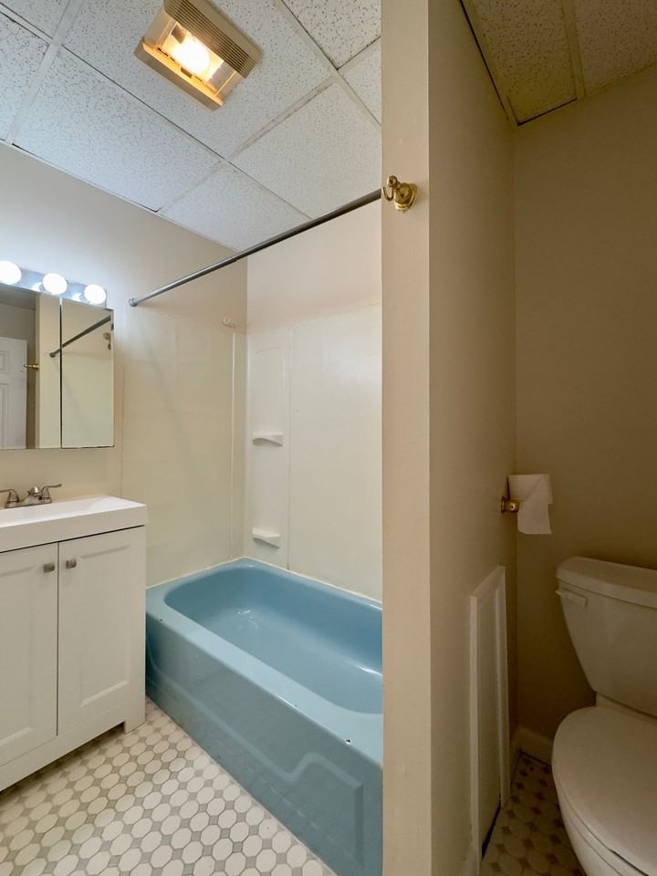 1611 St. Paul St - Photo 2 of 9