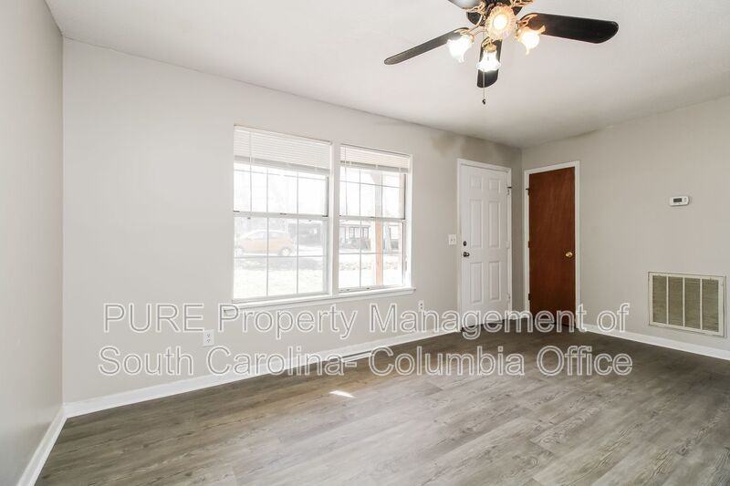 2420 Rosalyn Dr - Photo 2 of 17