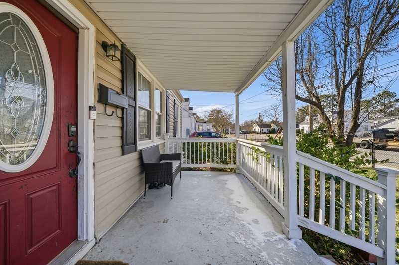 4549 Bankhead Ave - Photo 5 of 32