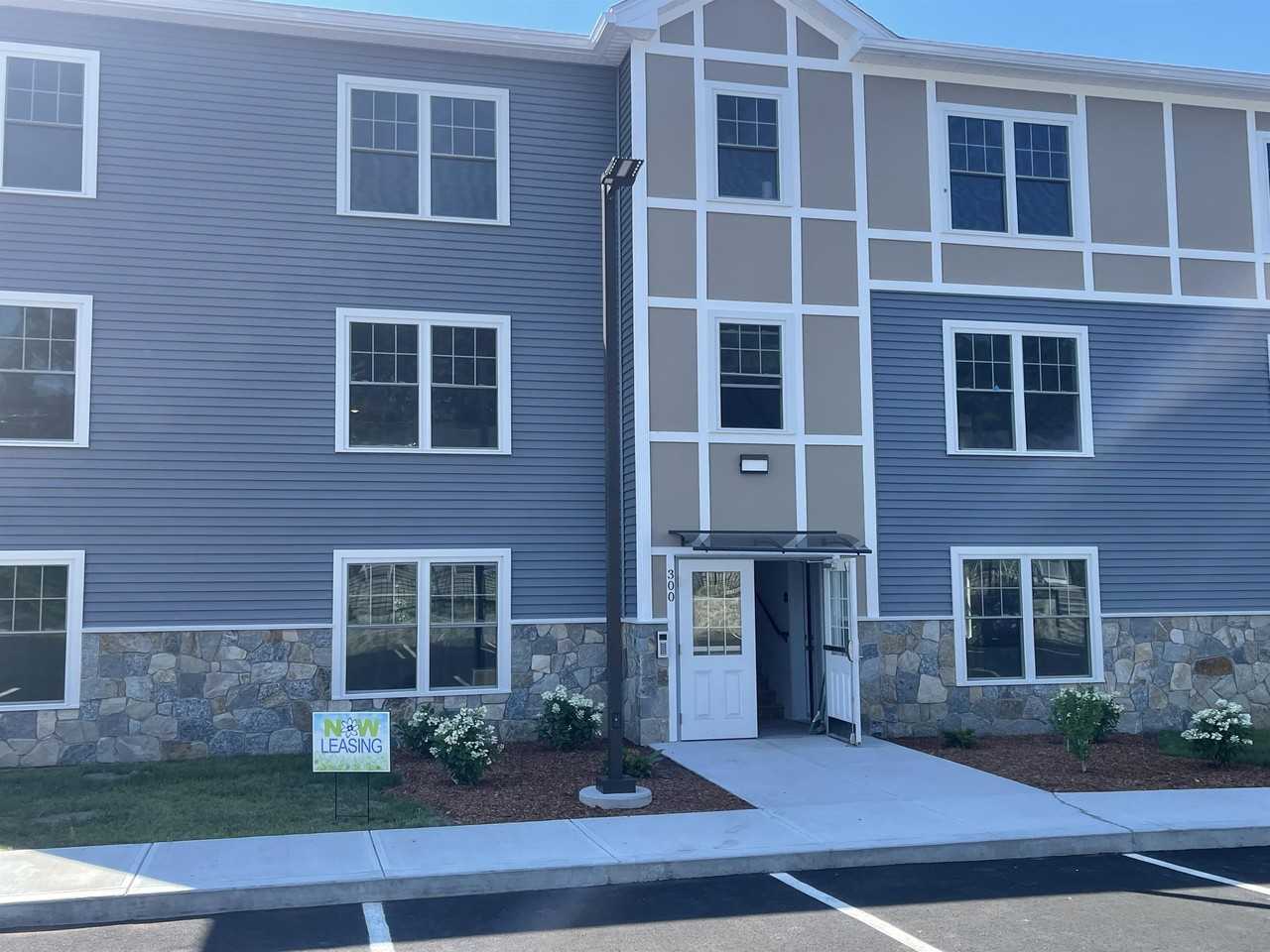 Princeton Court Apartments - Photo 2 of 50