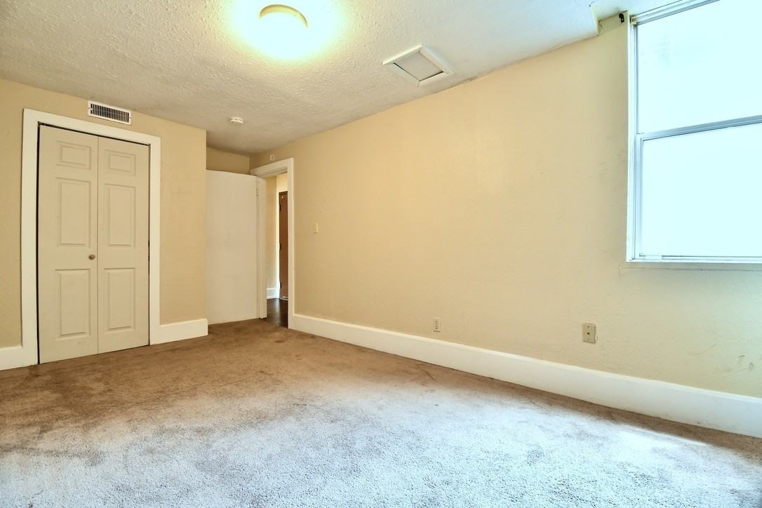 1418 4th Ave. - Photo 7 of 17