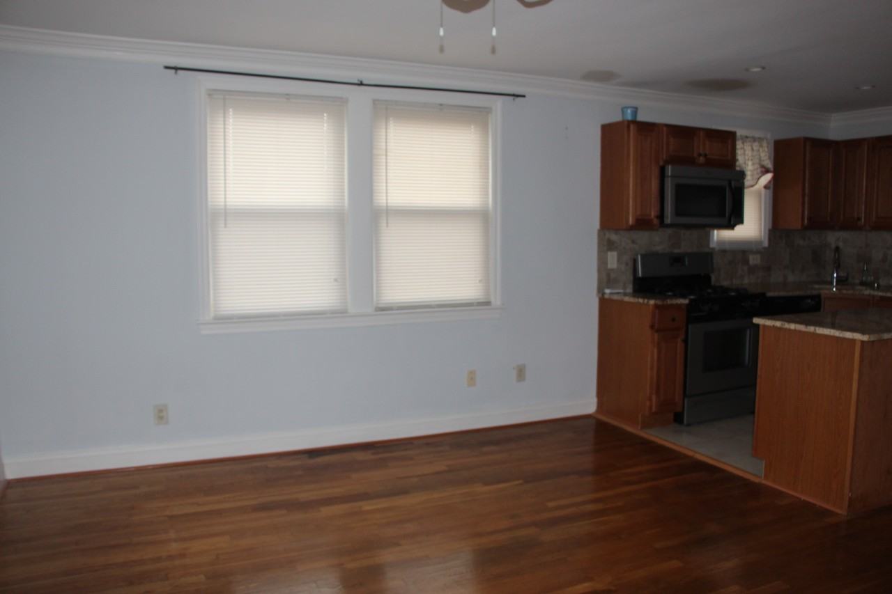 727 Oakland - Photo 5 of 11