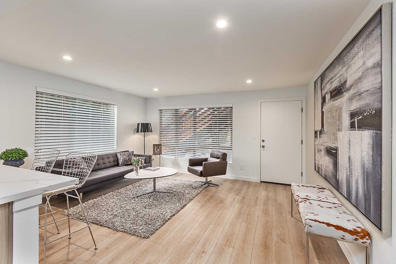 129 5th Ave NW - Photo 4 of 11