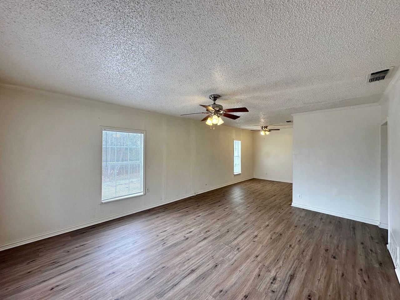 5401 Westcliff Rd - Photo 2 of 25