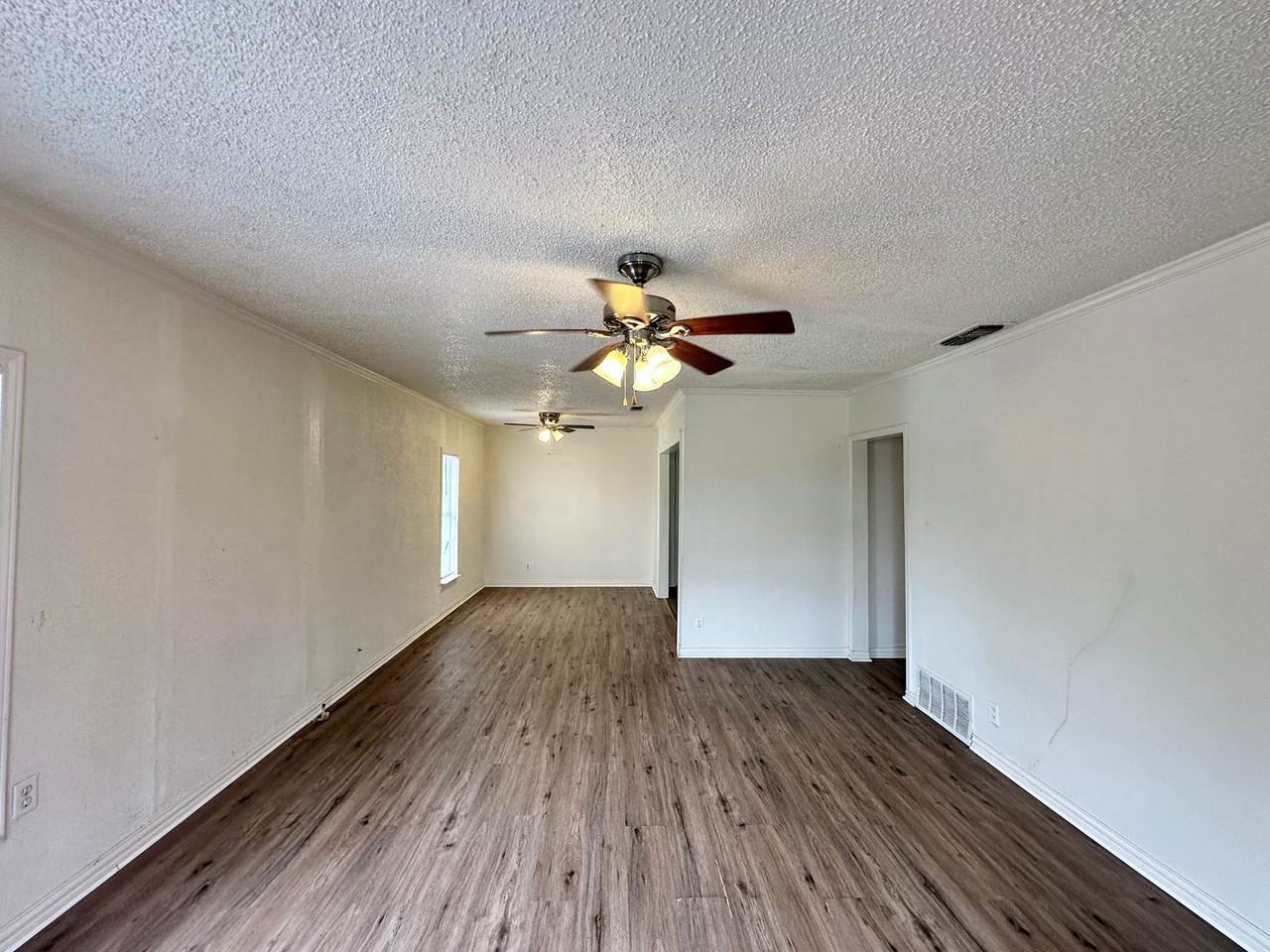 5401 Westcliff Rd - Photo 3 of 25