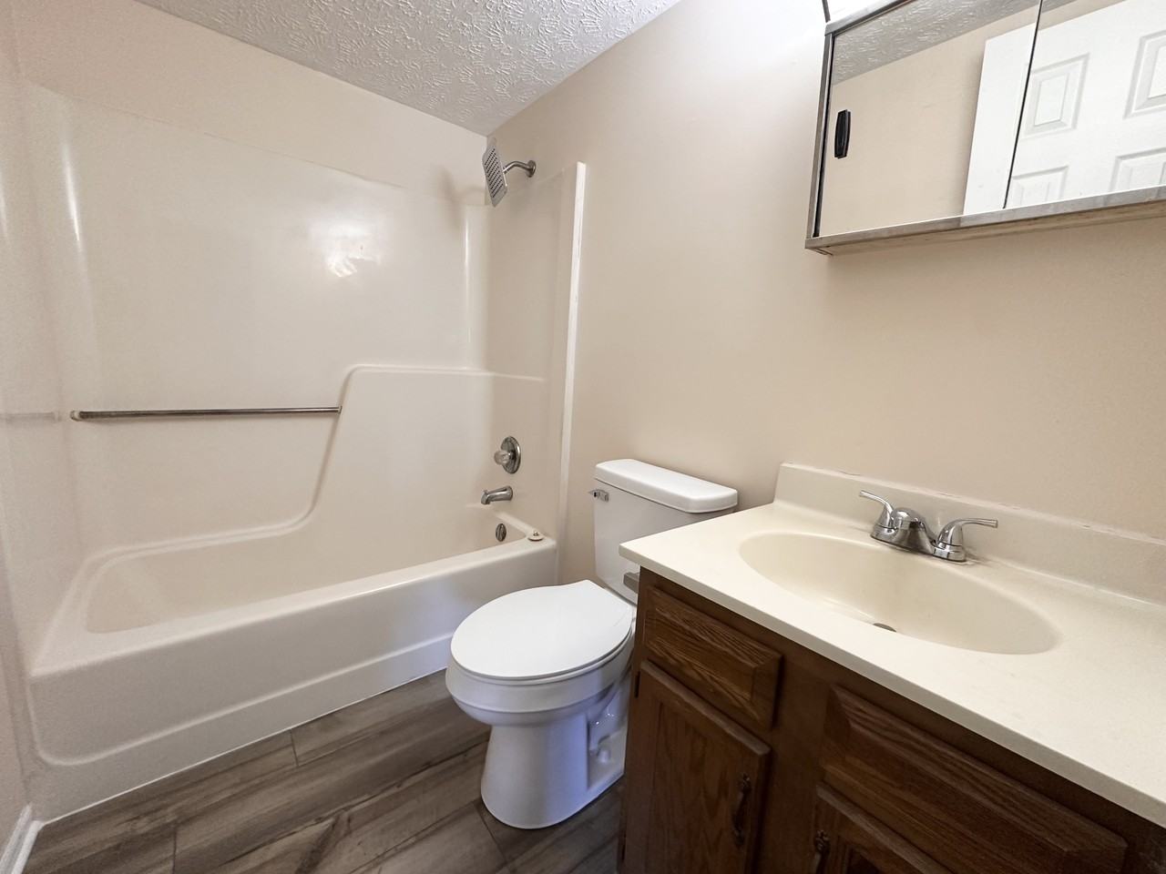 Heritage Square Apartments - Photo 4 of 16