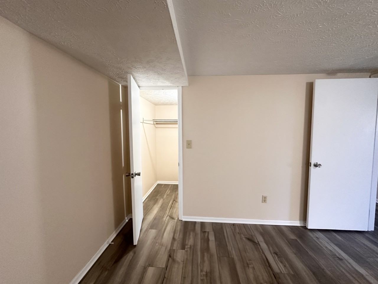 Heritage Square Apartments - Photo 5 of 16