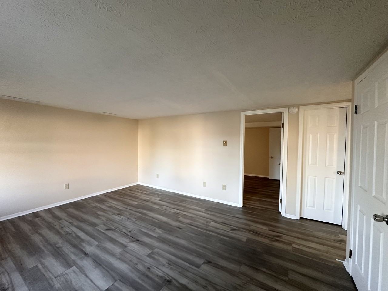 Heritage Square Apartments - Photo 7 of 16