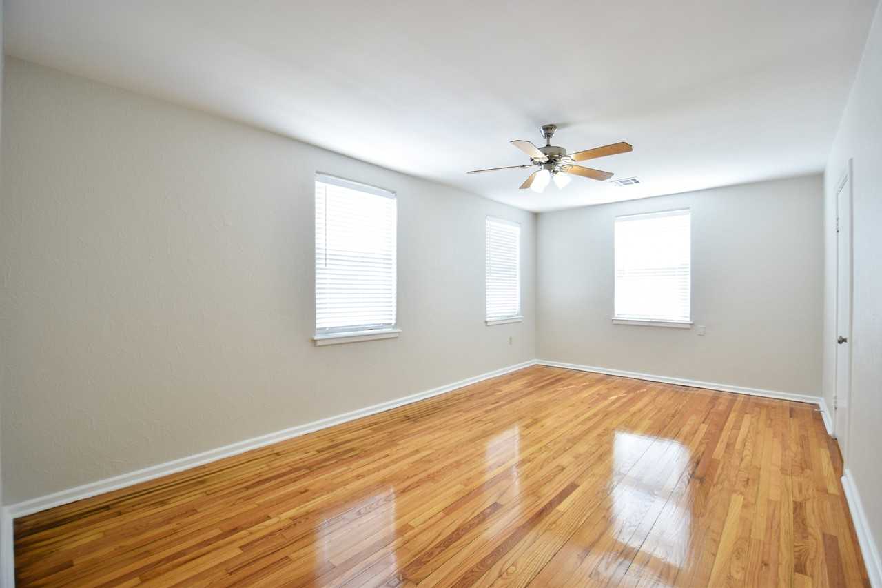 3913 Bauvais Street - Photo 3 of 8