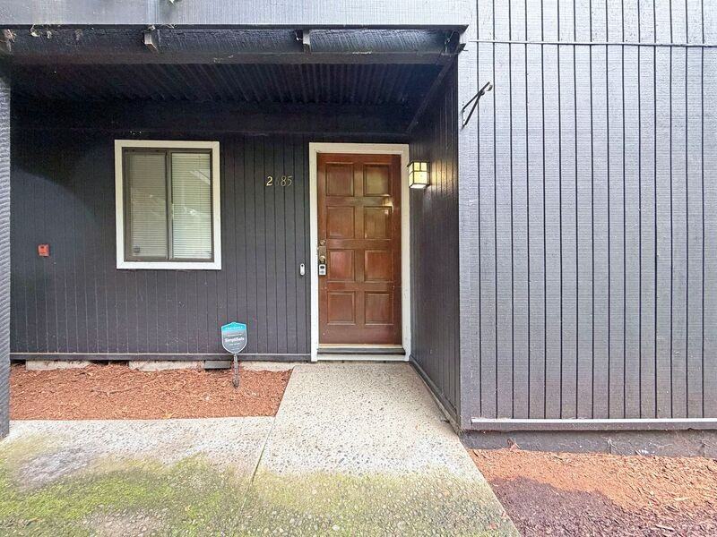 2685 Woodstone Pl - Photo 2 of 14