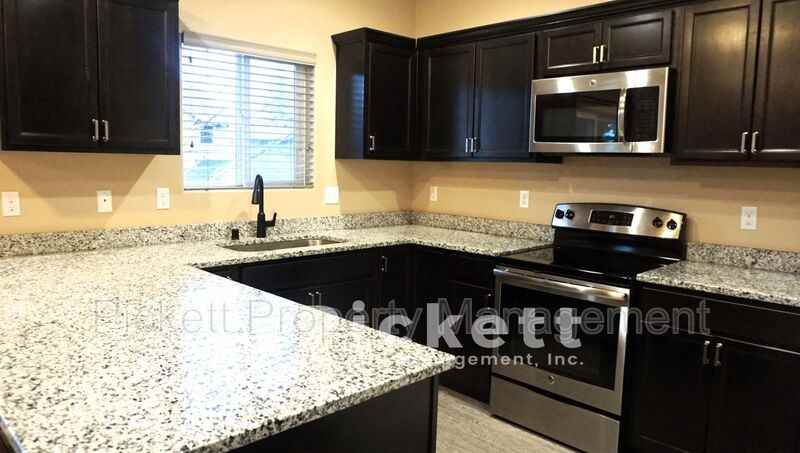 821 Se Kinsley Ln - Photo 5 of 12