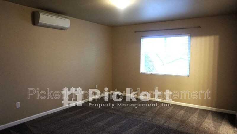 821 Se Kinsley Ln - Photo 7 of 12