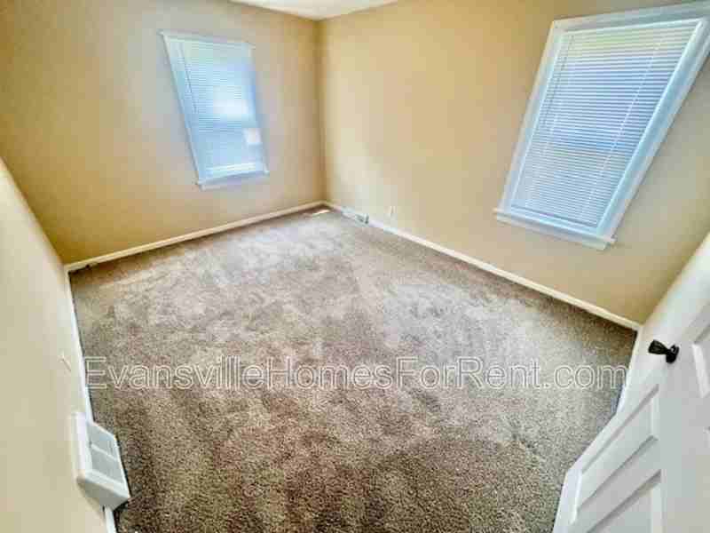 6501 Uebelhack Rd - Photo 4 of 7