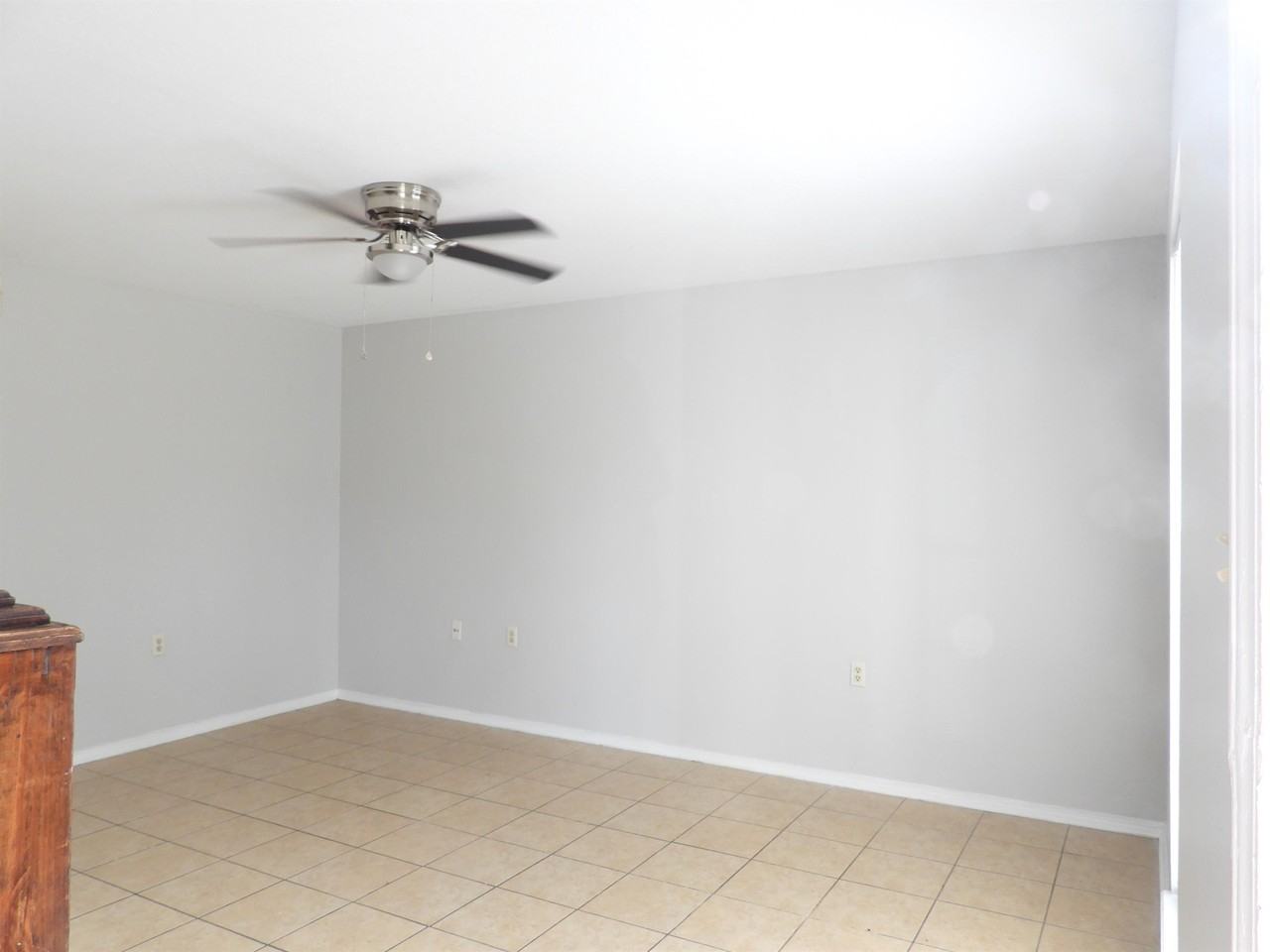 Shenandoah Townhomes - Photo 7 of 26