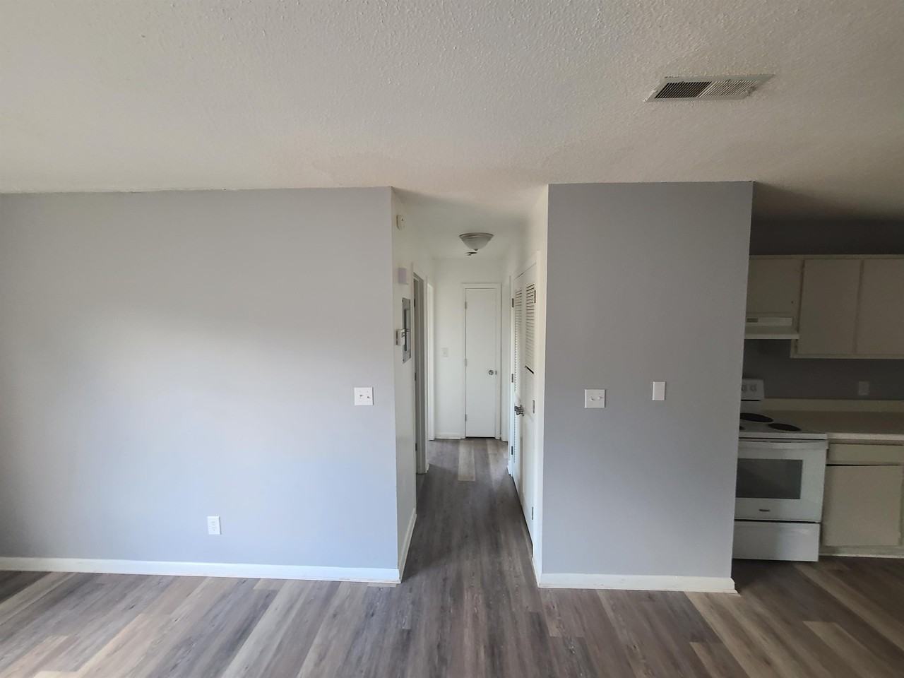 410 South Ayersville Road - Photo 5 of 16