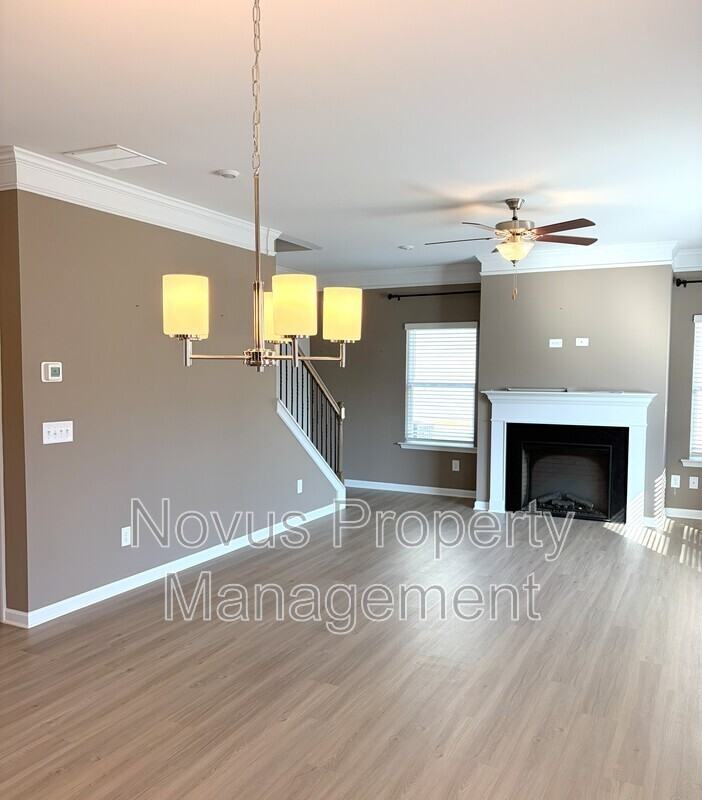 204 Asher Dr - Photo 6 of 23