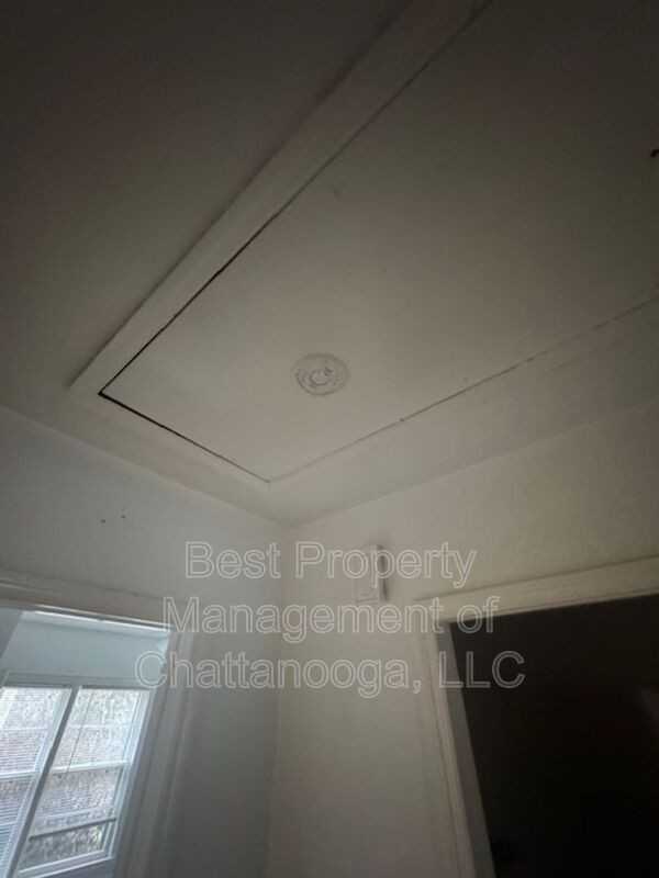 221/223 Vreeland St #223 - Photo 2 of 15