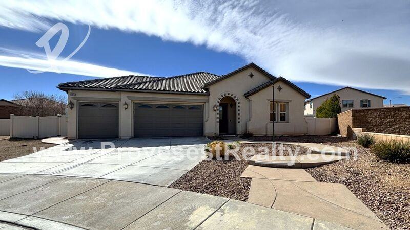 15916 Laramie Way - Photo 3 of 28