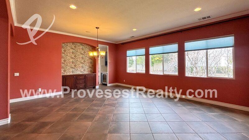 15916 Laramie Way - Photo 4 of 28