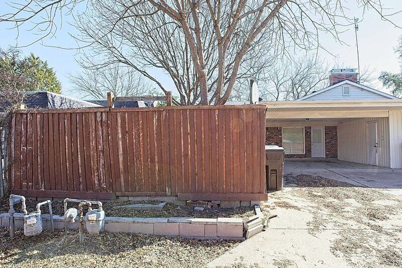 1107 Mill Valley Dr - Photo 3 of 40
