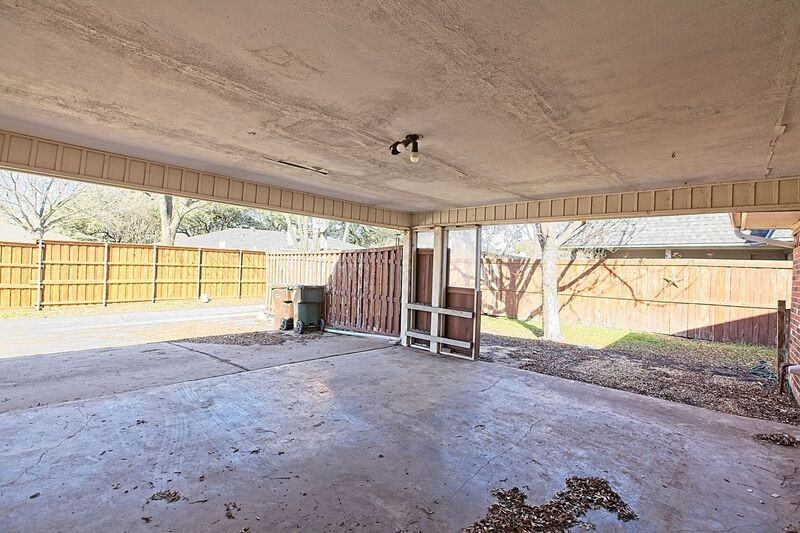 1107 Mill Valley Dr - Photo 2 of 40