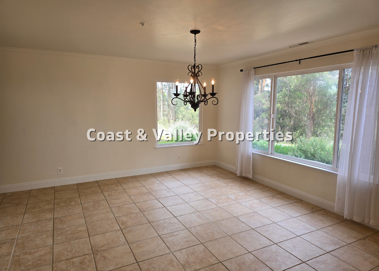 Woodland Heights Ct - Photo 3 of 21