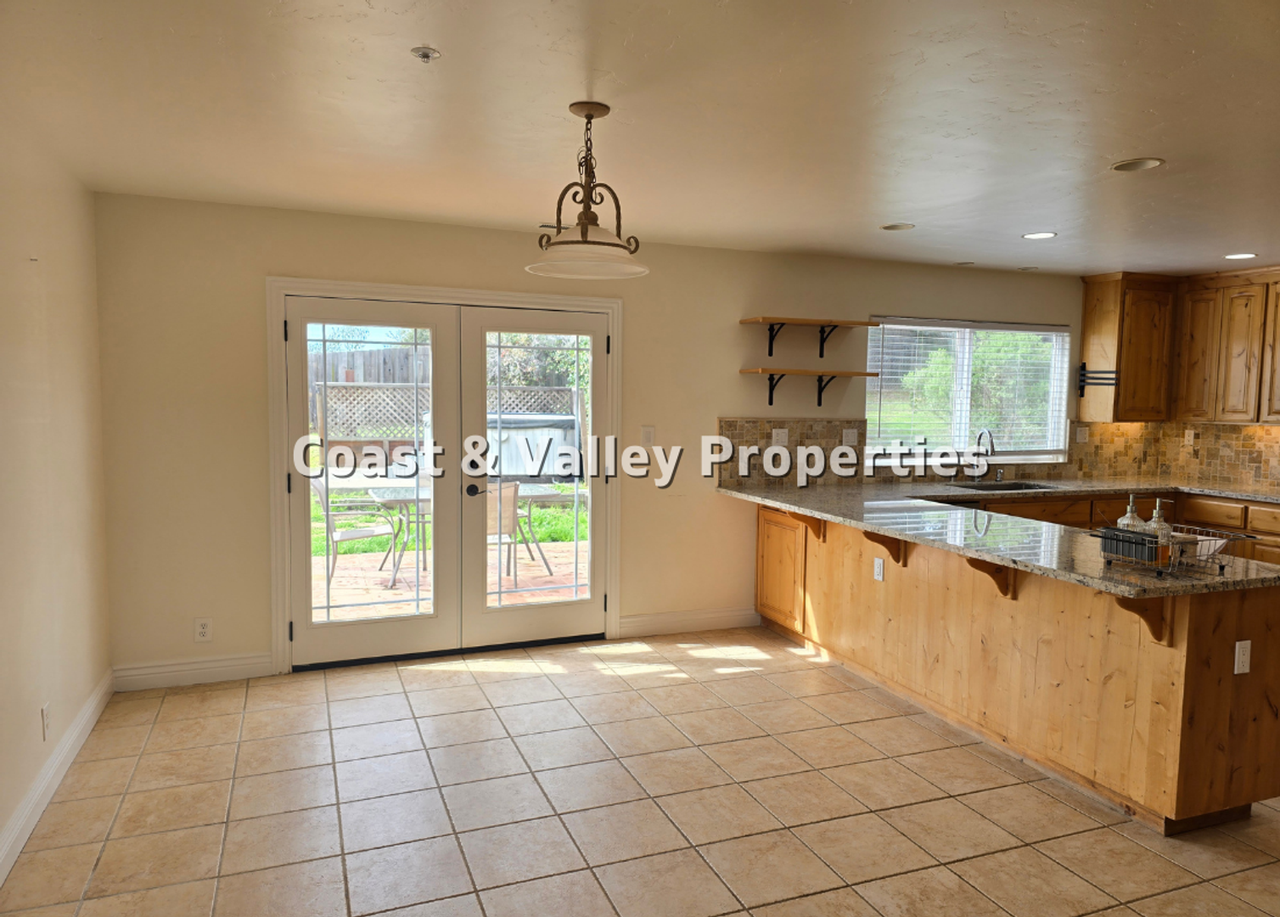 Woodland Heights Ct - Photo 4 of 21