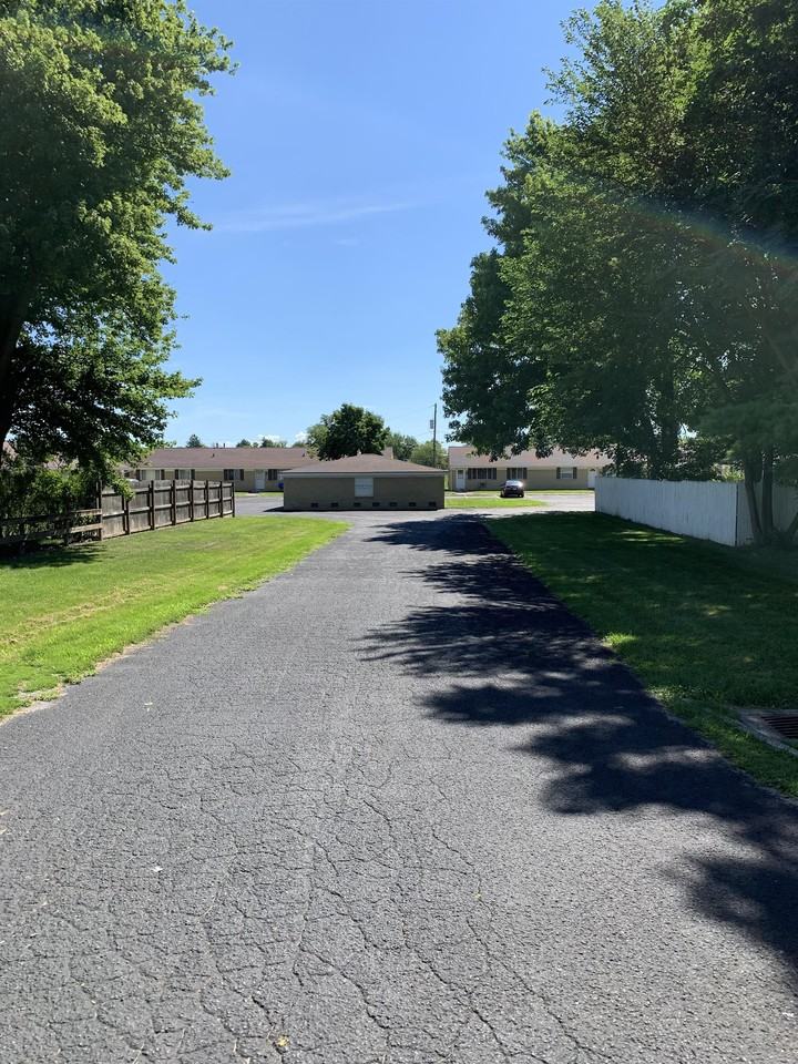 Ridgeville Apartments - Photo 2 of 12