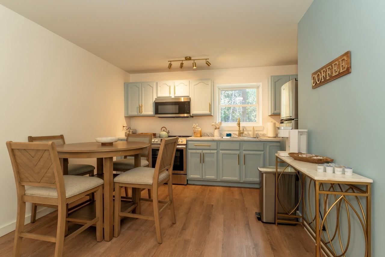 1117 Bar Harbor Road - Photo 5 of 50