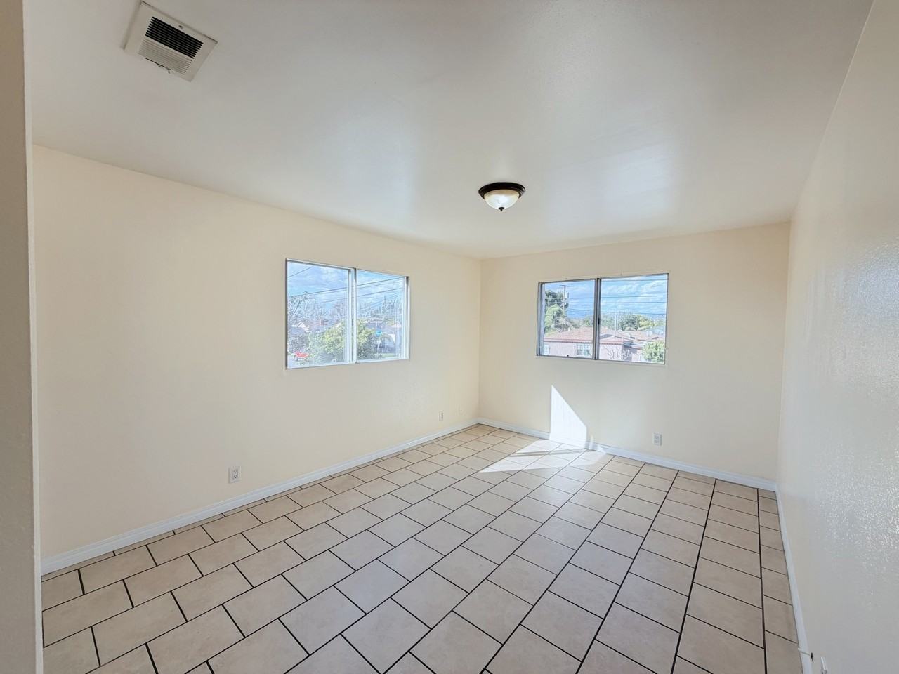 5834 Ferguson Drive - Photo 5 of 6