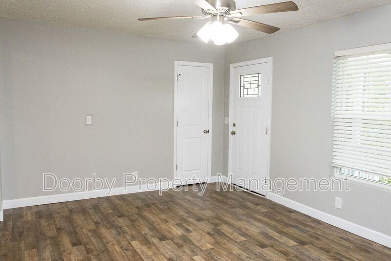 3629 Thrushwood Dr - Photo 3 of 23