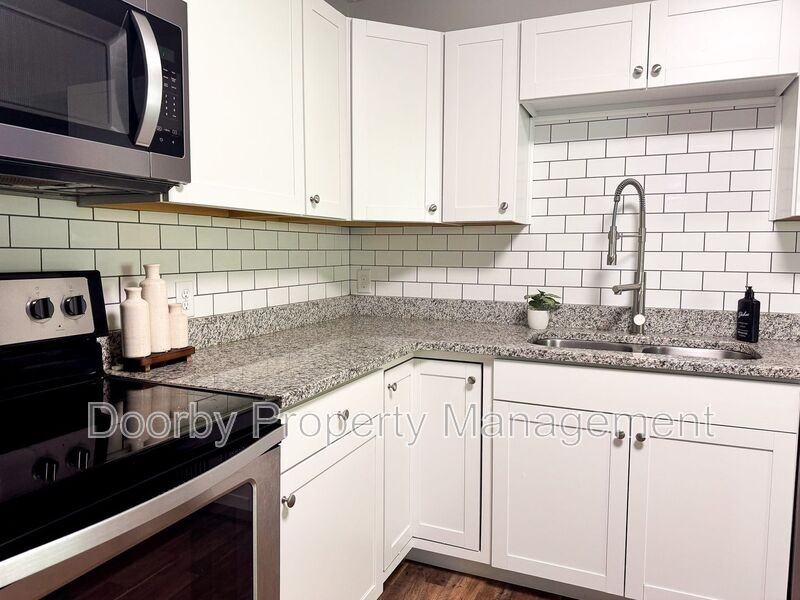 3629 Thrushwood Dr - Photo 5 of 23